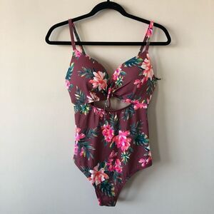 Nwt-shade & shore floral one piece swimsuit